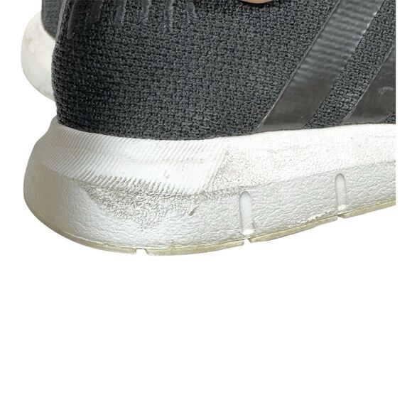 Adidas Swift Run Men's Size 5.5 Running Sneakers Carbon Black - Picture 12 of 15